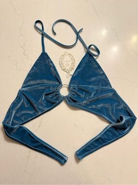 Velvet Ring-Front Blue Crop Halter Top